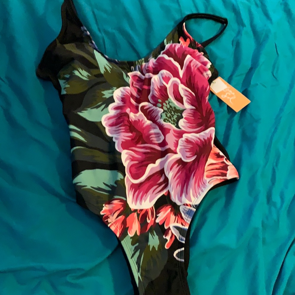 Swim suit